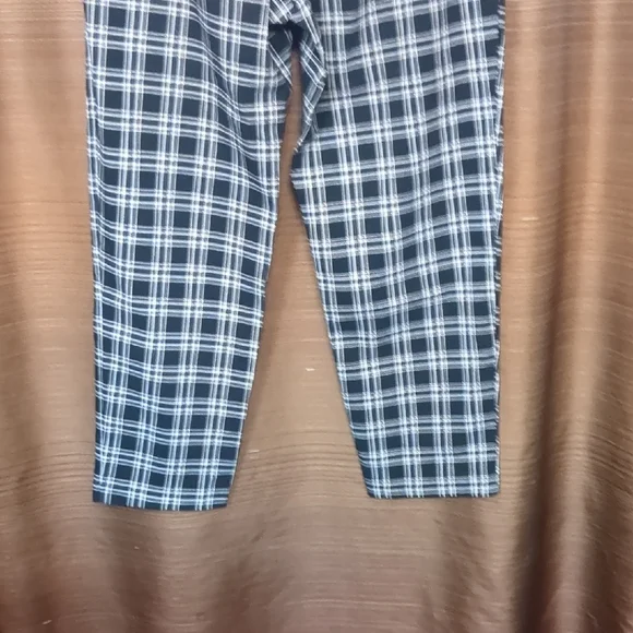 Terra & Sky Black and White Plaid Pants - Picture 4 of 4